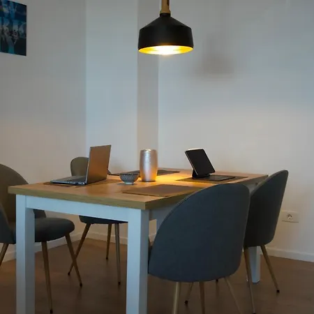 Chronos - Modern&stylish