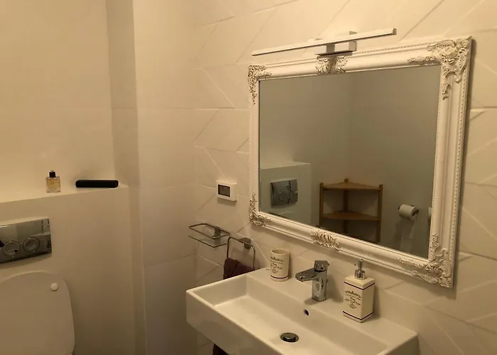 Chronos - Modern And Stylish *