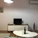 Chronos - Modern And Stylish Apartament *
